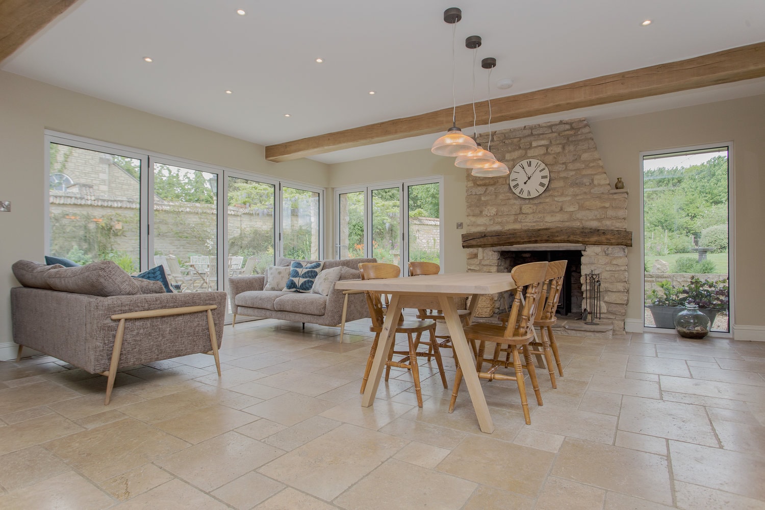 Create a focal point by JM Building