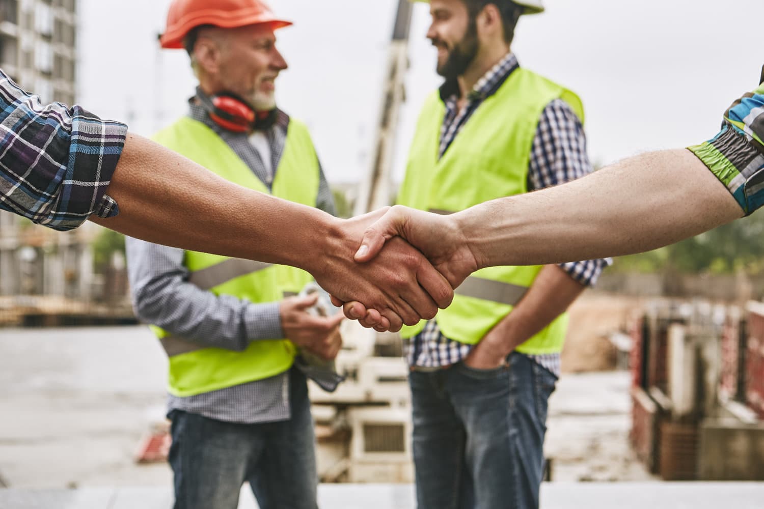 Top tips for finding the best local builders